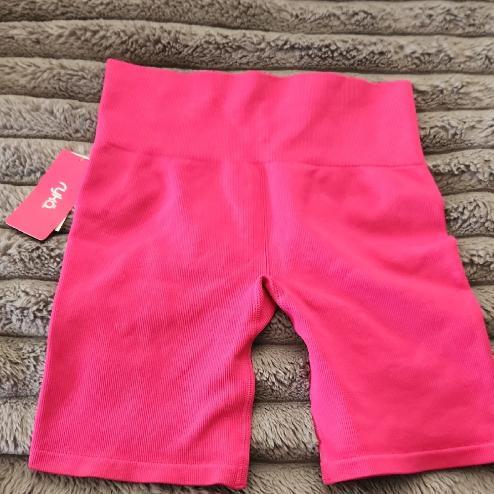 NWT Ryka Seamless Biker Shorts Medium